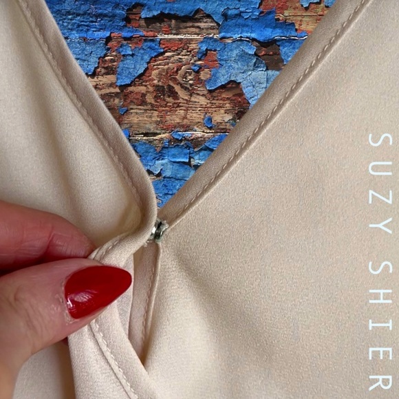 Suzy Shier Cream and Black Lace Detail Blouse - Picture 7 of 11